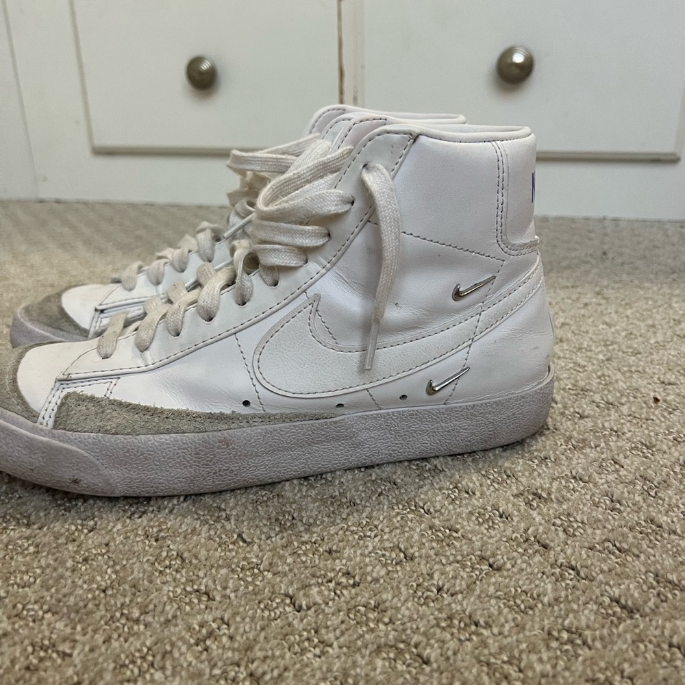 Nike all white blazers